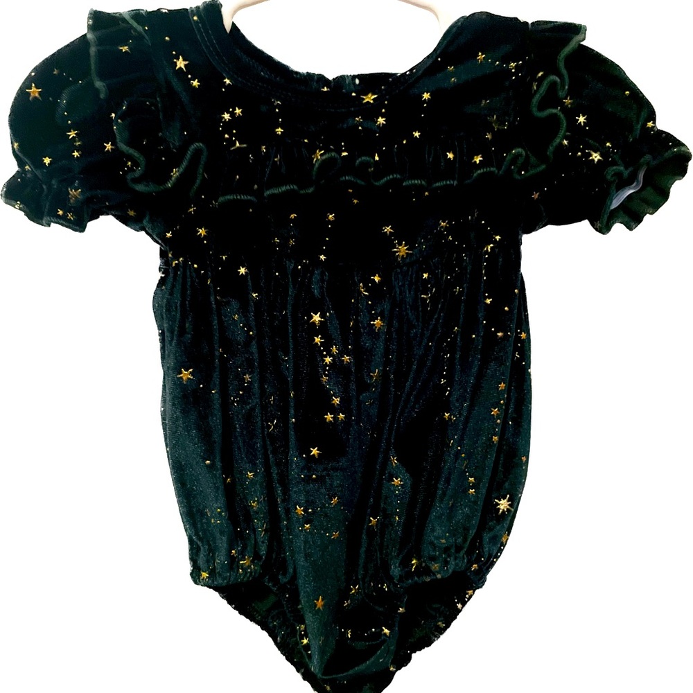 Marie Nicole 0-3 months Christmas outfit